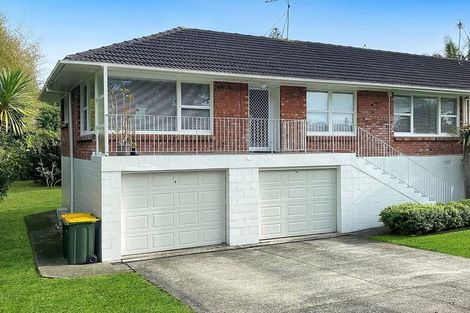 Photo of property in 1/216 Beach Road, Campbells Bay, Auckland, 0630