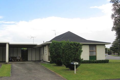 Photo of property in 2/1 Glengowan Place, Conifer Grove, Takanini, 2112