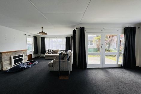 Photo of property in 43 Grey Street, Woodville, 4920