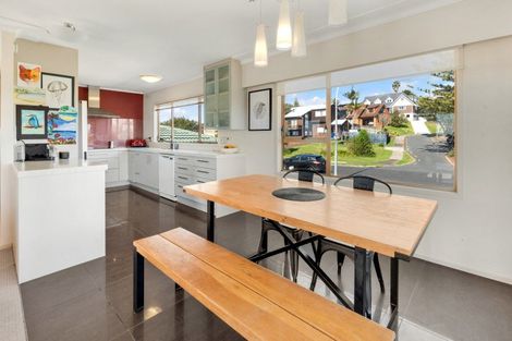 Photo of property in 7 Sunnyview Avenue, Shelly Park, Auckland, 2014