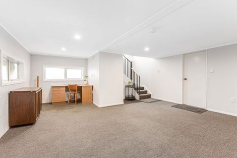 Photo of property in 9 Annan Grove, Papakowhai, Porirua, 5024