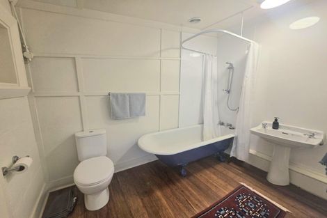 Photo of property in 10a Wharfe Street, South Hill, Oamaru, 9400