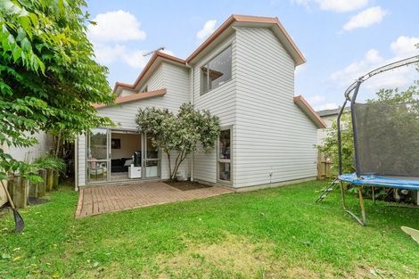 Photo of property in 39 Tiri Tiri Road, Birkdale, Auckland, 0626