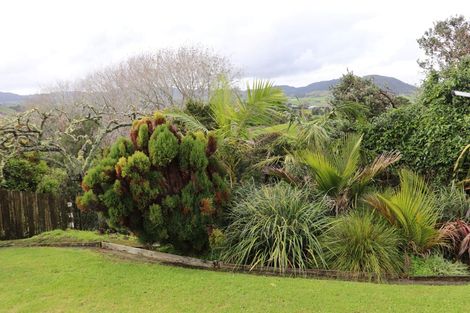 Photo of property in 65 Gorge Road, Maungaturoto, 0520