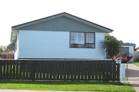 Photo of property in 54 Hinau Street, Castlecliff, Whanganui, 4501
