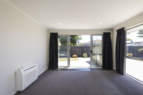 Photo of property in 49 Weston Avenue, Roslyn, Palmerston North, 4414