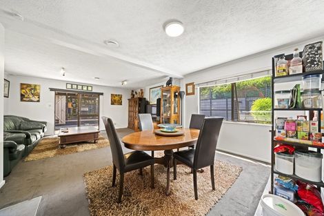 Photo of property in 6/52 Tironui Road, Takanini, 2112