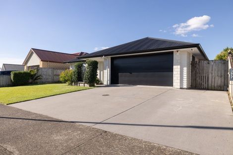 Photo of property in 132 Puhirake Crescent, Pyes Pa, Tauranga, 3112