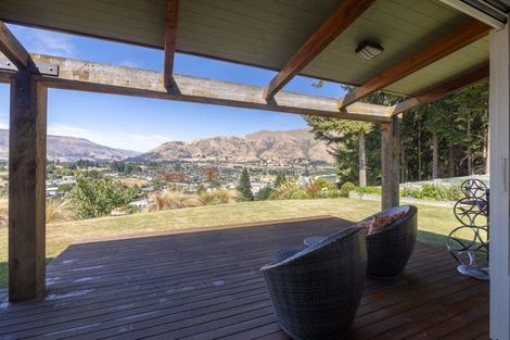 Photo of property in 12 Hillview Place, Wanaka, 9305