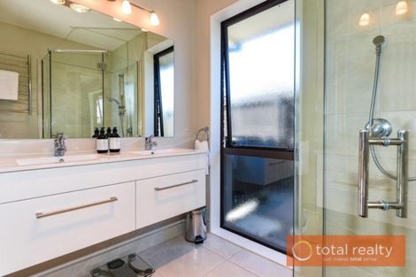 Photo of property in 18 Gosling Crescent, Halswell, Christchurch, 8025