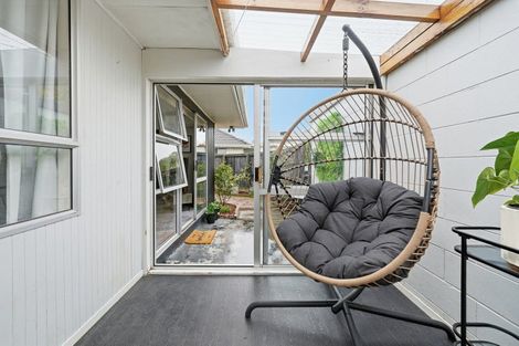 Photo of property in 1/106 Lake Terrace Road, Burwood, Christchurch, 8061