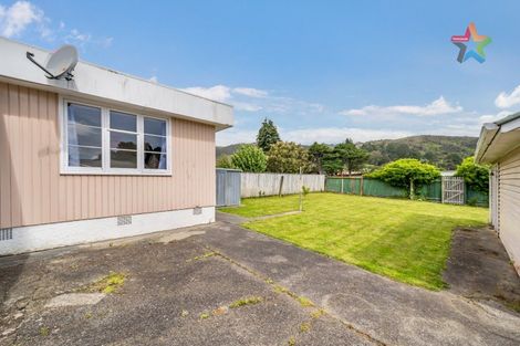 Photo of property in 36 Horoeka Street, Stokes Valley, Lower Hutt, 5019