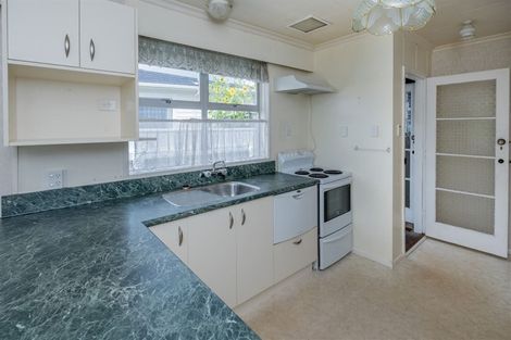 Photo of property in 34 Marlborough Street, Levin, 5510