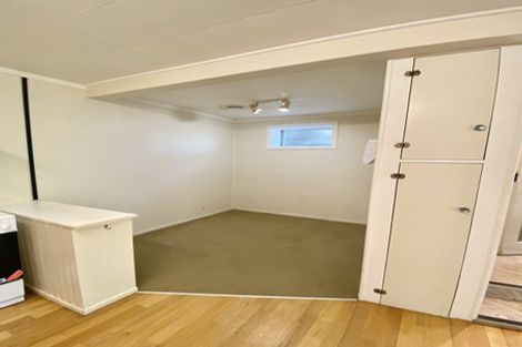 Photo of property in 27 Mahara Avenue, Birkenhead, Auckland, 0626