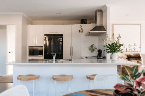 Photo of property in 61 Twin Oak Avenue, Papamoa Beach, Papamoa, 3118