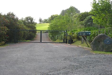 Photo of property in 624 Ponga Road, Opaheke, Papakura, 2584