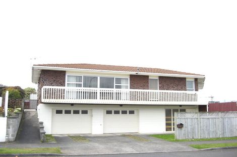 Photo of property in 2 Longview Drive, Merrilands, New Plymouth, 4312