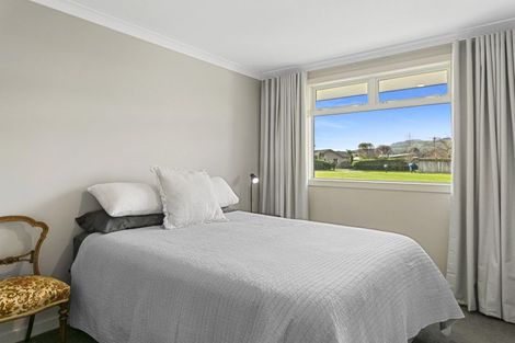Photo of property in 19 Montgomery Crescent, Kinloch, Taupo, 3377