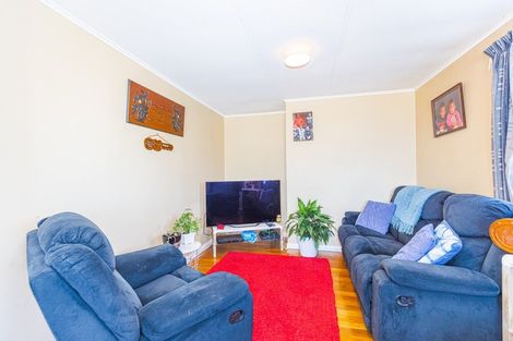 Photo of property in 8 Cross Street, Castlecliff, Whanganui, 4501