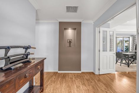 Photo of property in 2 Jadewynn Place, Halswell, Christchurch, 8025