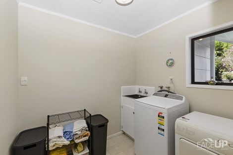 Photo of property in 6 Picasso Drive, West Harbour, Auckland, 0618