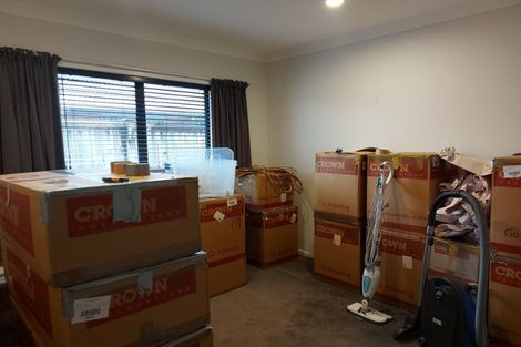 Photo of property in 76 Lough Bourne Drive, Pukekohe, 2120