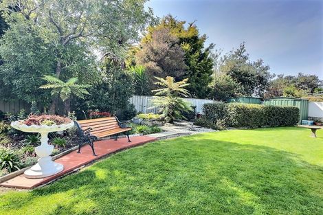 Photo of property in 10 Bassett Place, Taradale, Napier, 4112