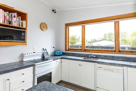 Photo of property in 1 Wright Street, Geraldine, 7930