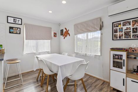 Photo of property in 42 Manston Road, Mangere, Auckland, 2022