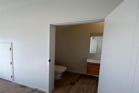 Photo of property in 31 Aramata Road, Papakura, 2110