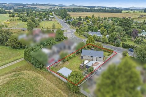 Photo of property in 2577 Bealey Road, Hororata, 7572