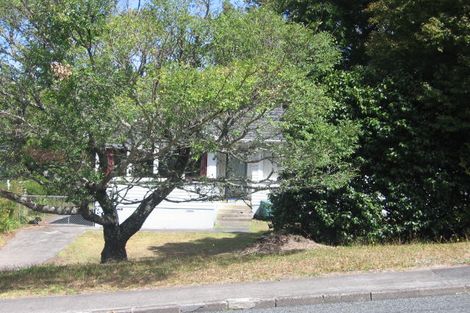Photo of property in 33 Camelot Place, Glenfield, Auckland, 0629