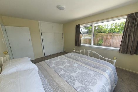 Photo of property in 150 Queenspark Drive, Parklands, Christchurch, 8083