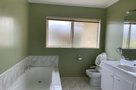 Photo of property in 1/4 Limerick Place, Dannemora, Auckland, 2016