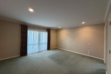 Photo of property in 12 Conacher Close, East Tamaki Heights, Auckland, 2016