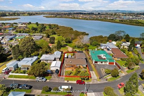 Photo of property in 6 Lucas Place, Weymouth, Auckland, 2103