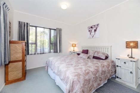 Photo of property in 48 Evans Road, Glen Eden, Auckland, 0602