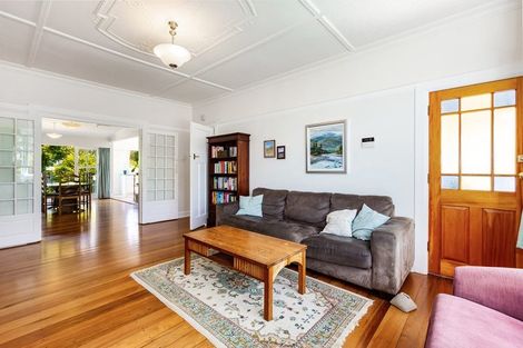 Photo of property in 98 Campbell Street, Karori, Wellington, 6012