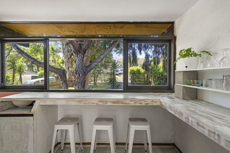 Photo of property in 2/30 Browns Bay Road, Rothesay Bay, Auckland, 0630