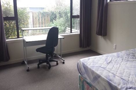 Photo of property in 4 Oakfield Street, Burnside, Christchurch, 8053