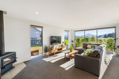 Photo of property in 6 Turnbull Crescent, Wanaka, 9305