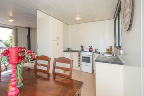 Photo of property in 233 Glengarry Road, Glen Eden, Auckland, 0602