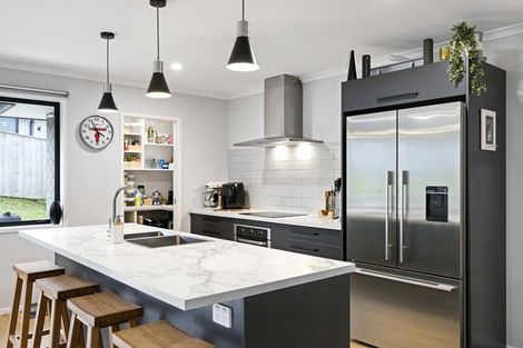 Photo of property in 32 Peacock Place, Pokeno, 2402