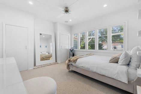 Photo of property in 31 Church Street, Northcote Point, Auckland, 0627