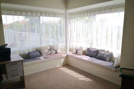 Photo of property in 129 Oaktree Avenue, Browns Bay, Auckland, 0630