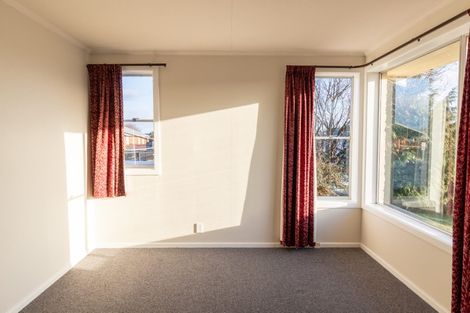 Photo of property in 74 Forfar Crescent, Rockdale, Invercargill, 9812