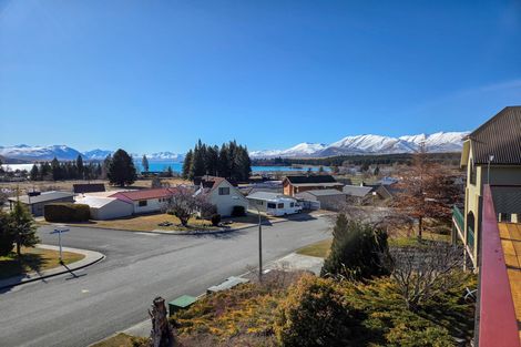 Photo of property in 10 Hamilton Drive, Lake Tekapo, 7999