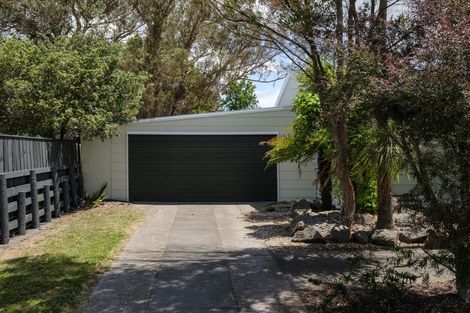 Photo of property in 1 Anita Grove, Riverdale, Gisborne, 4010