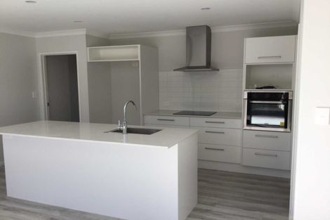 Photo of property in 31 Dunkeld Drive, Papamoa, 3118