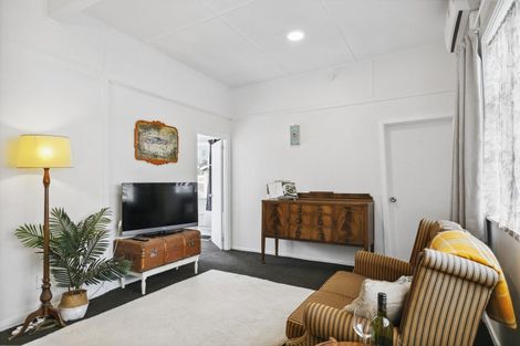 Photo of property in 2 Nikau Street, Newtown, Wellington, 6021
